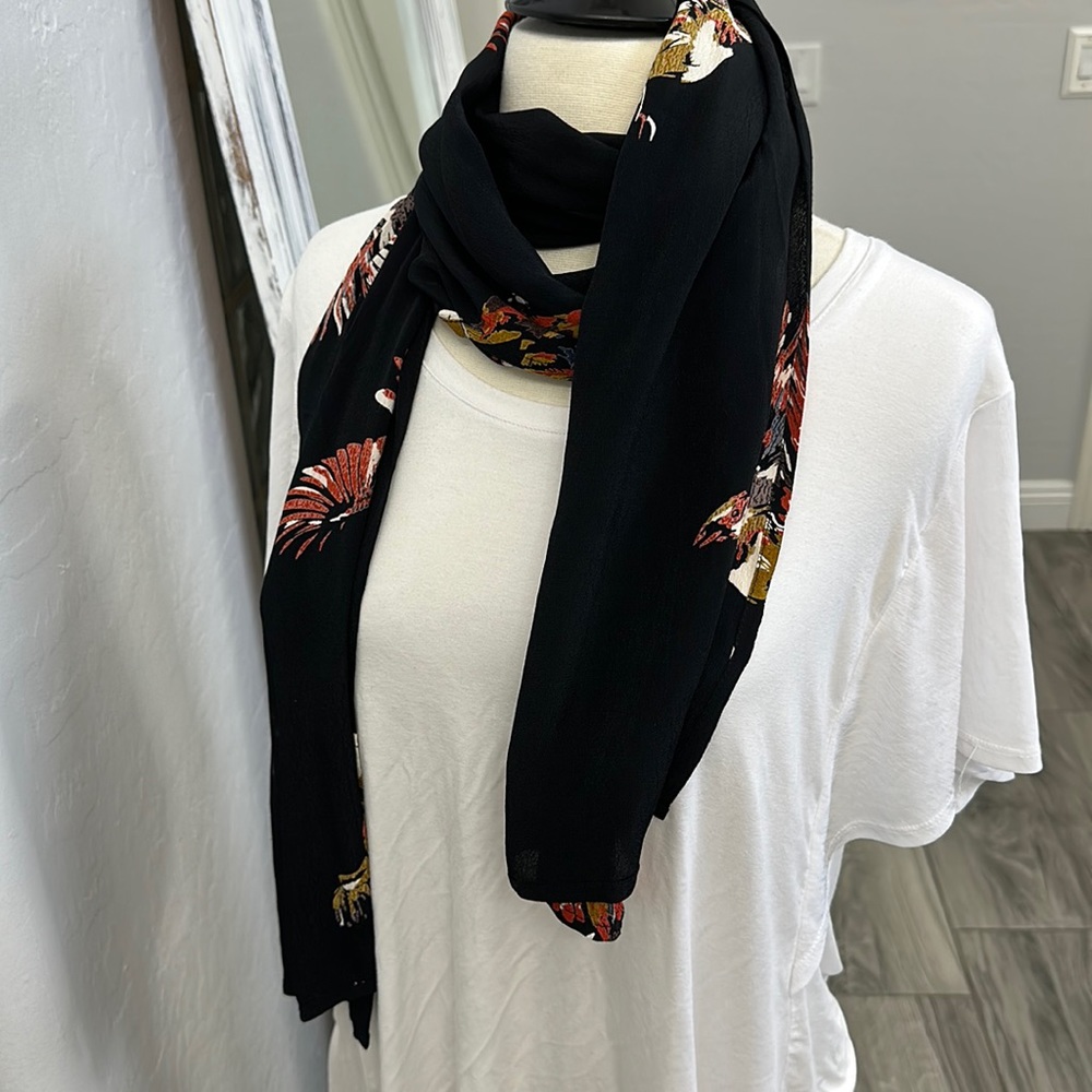 Masai Bird Scarf New Never Worn from Macys Length: 70” width: 12”